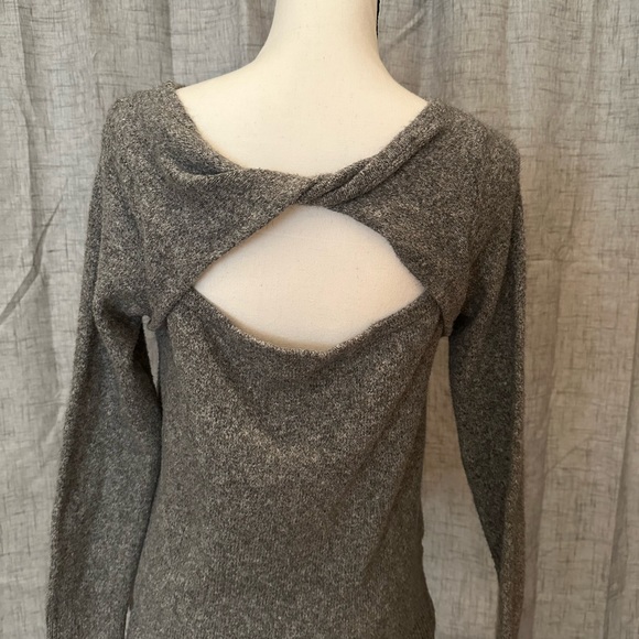 Loft Sweater - Picture 4 of 4